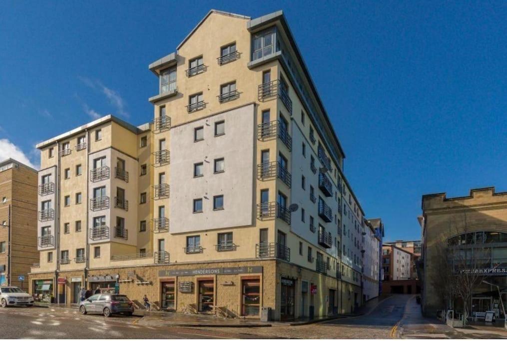 Appartement Hollyrood Modern In Centre *